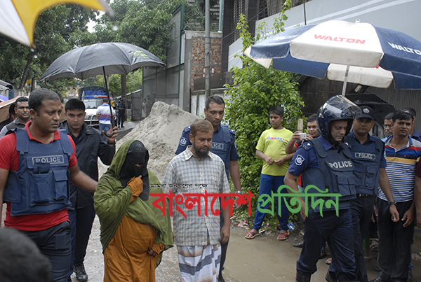 যশোরের জঙ্গি আস্তানা থেকে ৩ শিশুসহ খাদিজার আত্মসমর্পণ