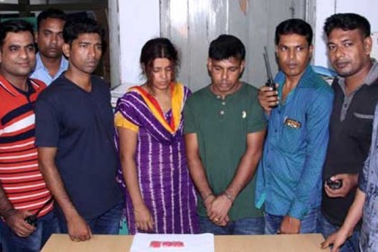 বরিশালে ২০০ পিস ইয়াবাসহ মামা-ভাগ্নি গ্রেফতার