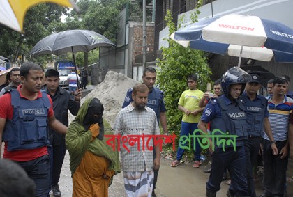 যশোরের জঙ্গি আস্তানা থেকে ৩ শিশুসহ খাদিজার আত্মসমর্পণ