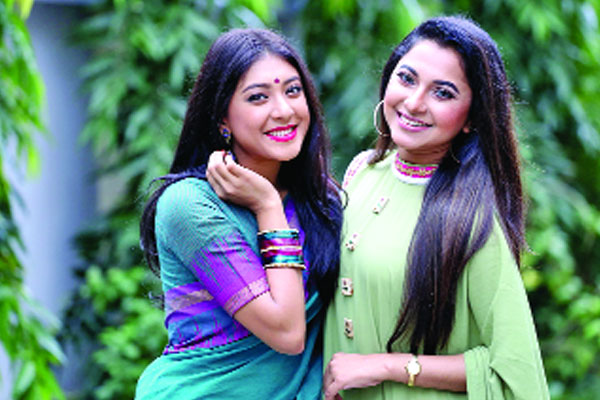 নীলার লিপে লিজার গান