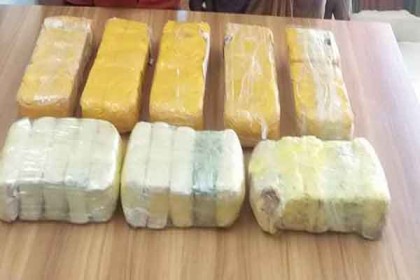 হাইওয়ে পুলিশের অভিযানে ৮০ হাজার ইয়াবাসহ গ্রেফতার ৩