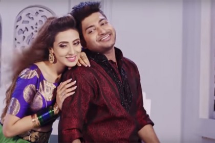 চার লাখ ছাড়িয়ে 'মন জানে তুই' (ভিডিও)