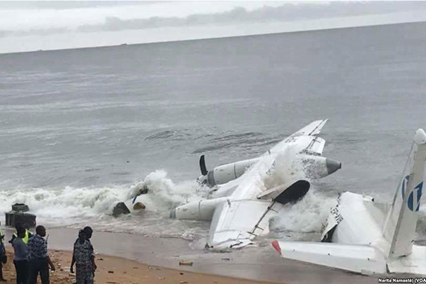 আইভরিকোস্টে বিমান বিধ্বস্ত, নিহত ৪