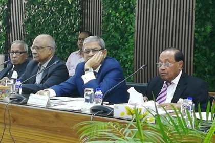 নির্বাচন কমিশনের সঙ্গে বিএনপির সংলাপ চলছে