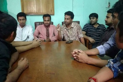 জবিসাসের সঙ্গে ছাত্রলীগের নতুন কমিটির শুভেচ্ছা বিনিময়
