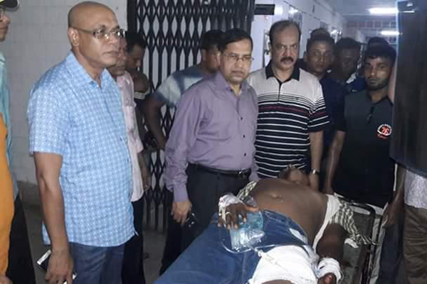 ভালুকায় ছিনতাইকারির গুলিতে এক পুলিশ সদস্য আহত