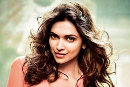 প্রেমের সম্পর্ককে জটিল মনে করেন দীপিকা