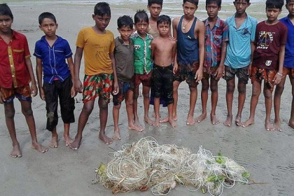 কলাপাড়ায় ইলিশ রক্ষায় শিশুদের মাঝে সচেতনতা 