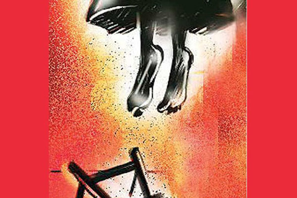 চট্টগ্রামে গলায় ফাঁস দিয়ে তরুণীর আত্মহত্যা
