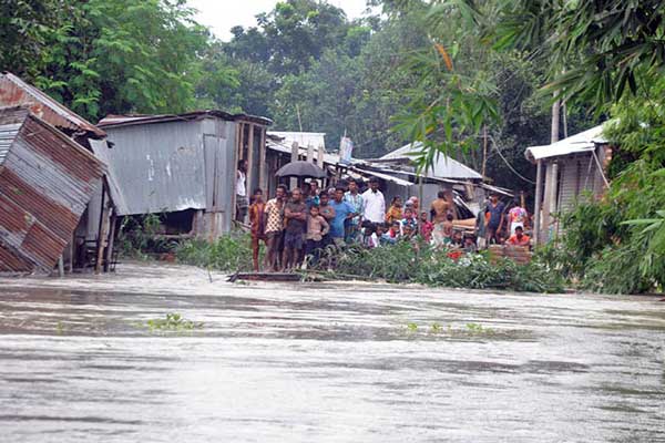কুমিল্লার কাঁকড়ি নদীর বাঁধে ভয়াবহ ভাঙ্গন, ২০ গ্রাম প্লাবিত