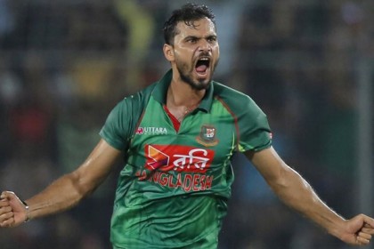 মাইলফলক স্পর্শ করলেন অধিনায়ক মাশরাফি