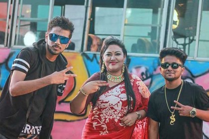 মমতাজের 'লোকাল বাস'-এ কোটি যাত্রী!