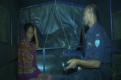 লক্ষ্মীপুরে শিশু চুরির অভিযোগে নারী আটক