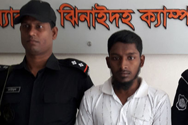 চট্টগ্রামে মসজিদে বোমা হামলার পলাতক আসামি গ্রেফতার