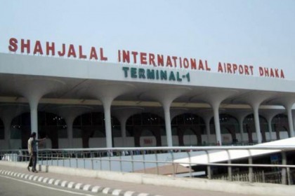 ১২ লাখ টাকার সোনাসহ যাত্রী আটক