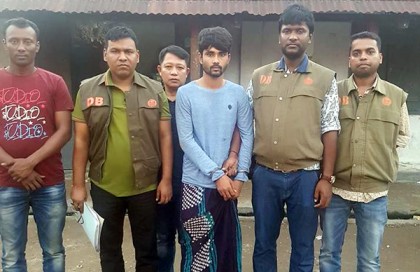 চোরাচালানে বাধা দেয়ায় শাওনকে গুলি করে হত্যা