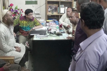 চিকিৎসকের অবহেলায় নবজাতকের মৃত্যু, অবরুদ্ধ চিকিৎসক