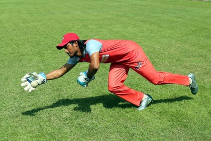 
সিলেটের মাঠে উৎসবের আমেজ