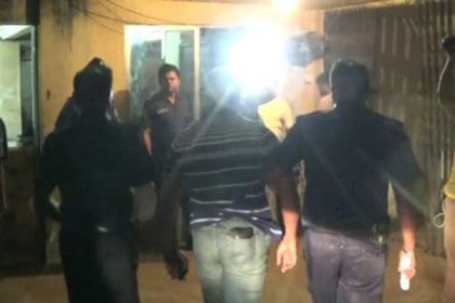ডাকাতির ফাঁদ রুখে যাত্রীবেশি ২৮ জনকে আটক করল পুলিশ