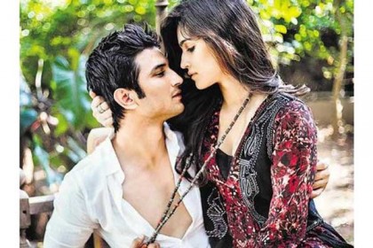 সুশান্তের বাড়িতে গোপনে দেখা করতে গেলেন কৃতি!