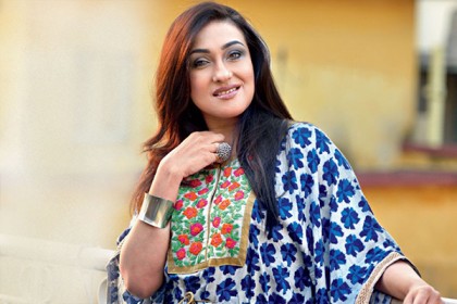 ঋতুপর্ণা এখনও ফার্স্ট গার্ল!