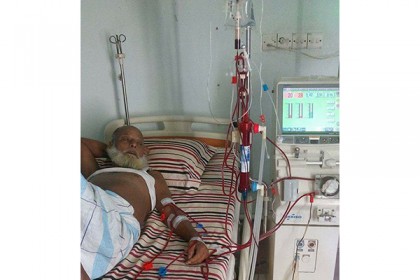 'আমাকে মেরে ফেল তবুও শেষ সম্বল বিক্রি করিস না'