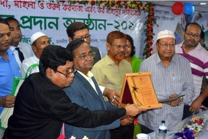 ঢাকা-চট্টগ্রাম আড়াই ঘণ্টার বুলেট ট্রেন চালু করা হবে : রেলমন্ত্রী 
