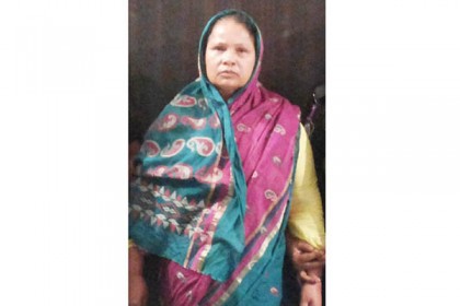 এসপি পরিচয়ে চাকরি দেয়ার নামে অর্থ আদায়, অতঃপর সেই নারী আটক