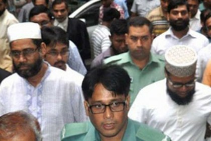 চট্টগ্রামে তিন জামায়াত নেতাকে শ্যোন অ্যারেস্ট