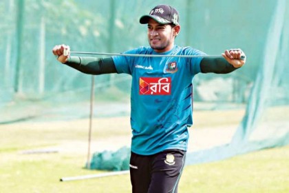 সবার মতো আমিও বিস্মিত: মুশফিক