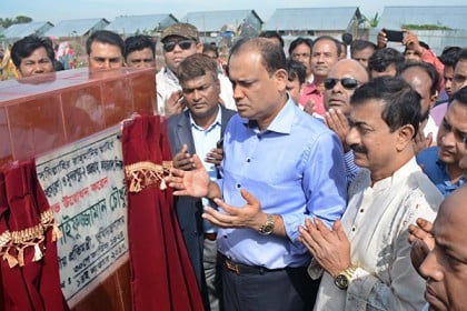 'মায়ের চেয়ে মাসি’র দরদ বেশি হতে পারে না' 