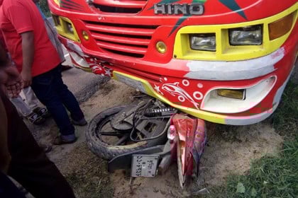 চৌদ্দগ্রামে যাত্রীবাহী বাসচাপায় মোটরসাইকেল চালক নিহত