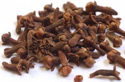 বমিভাব দূর করতে লবঙ্গ 