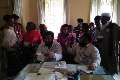 
এক শিয়ালের কামড়ে আহত অর্ধশতাধিক
