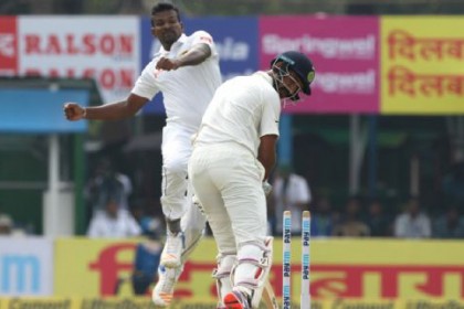 লঙ্কান বোলাদের সামনে অসহায় ভারত গুটিয়ে গেল ১৭২ রানে