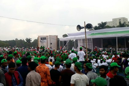 সমাবেশ মঞ্চে শেখ হাসিনা