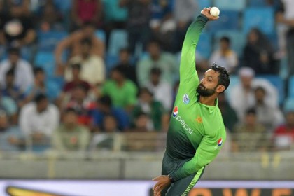 হাফিজকে ওয়াসিম আকরামের পরামর্শ