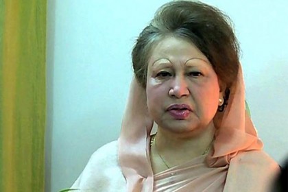 রাতে দলের ভাইস চেয়ারম্যানদের সঙ্গে খালেদা জিয়ার বৈঠক