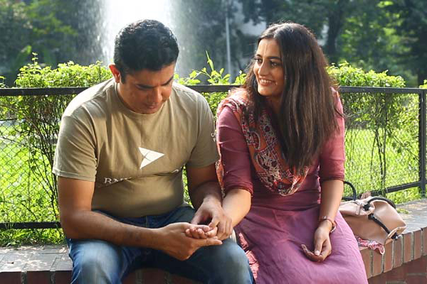 জহির রায়হানের 'হারানো বলয়'এ অপর্ণা ঘোষ