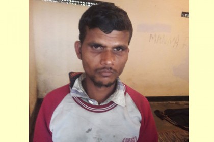 নাটোরে ভারতীয় নাগরিককে আটকের পর হাজতে প্রেরণ