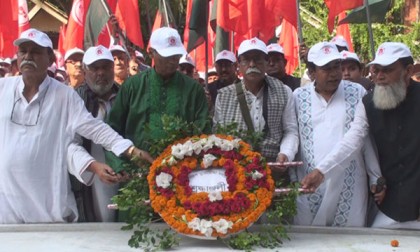 জাতির পিতার সমাধীতে মুক্তিযোদ্ধা মহাজোটের শ্রদ্ধা