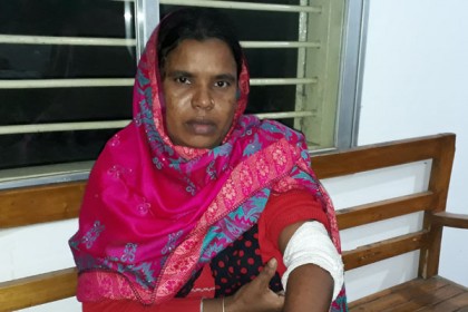 ঠাকুরগাঁওয়ে নারীকে মারধর ও শ্লীলতাহানির অভিযোগ
