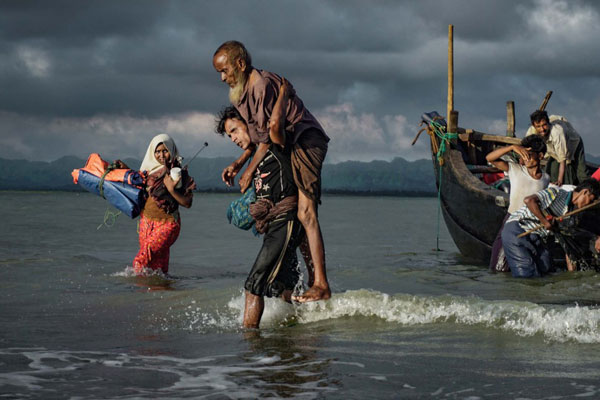 নাফ নদী থেকে আরও ১১ রোহিঙ্গা উদ্ধার