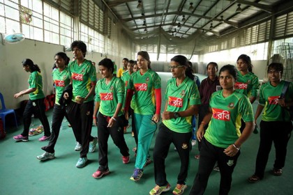 দ্বিপাক্ষিক সিরিজ খেলতে রুমানারা ভারত যাচ্ছেন আজ  