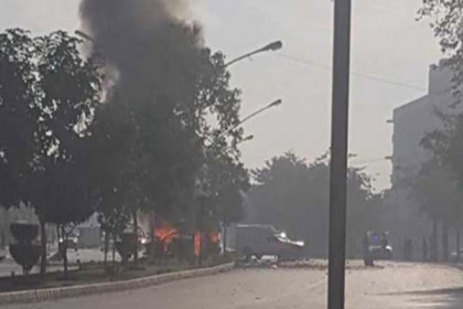 পাকিস্তানে বোমা হামলায় দুই পুলিশ নিহত