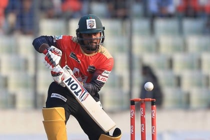 স্যামির ঝড়ো ব্যাটিংয়ে কুমিল্লার টার্গেট ১৮৪