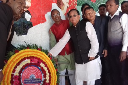 
৭ মার্চের ভাষণের স্বীকৃতিতে চাঁপাইনবাবগঞ্জে আনন্দ শোভাযাত্রা
