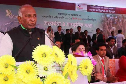 বড়াইগ্রামে জিপিএ-৫ প্রাপ্ত কৃতি শিক্ষার্থীদের সংবর্ধনা

