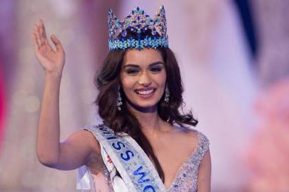 দীপিকার গানে মঞ্চ মাতালেন 'মিস ওয়ার্ল্ড ২০১৭' মানসী  (ভিডিও)