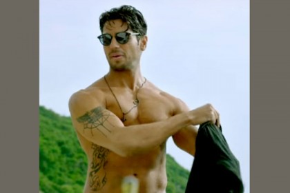 'আমি ক্যামেরার সামনে নগ্ন হতেই পারি,তবে...'